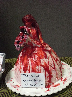 weird_and_creepy_cakes_06.jpg