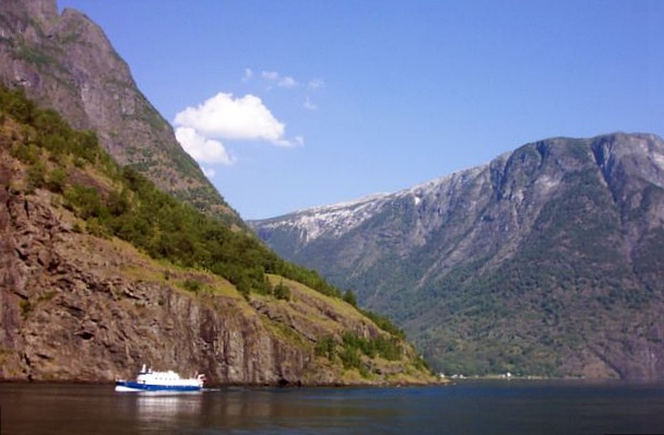 Fjord_in_Norway.jpg