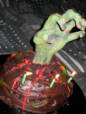 weird_and_creepy_cakes_31.jpg