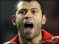 _44460670_mascherano_203b.jpg