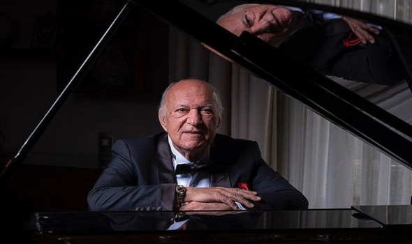 عمر خيرت يحيي حفلاً بالصوت والضوء في الأهرامات يونيو المقبل